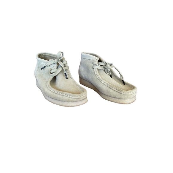 NWT Clarks Originals Women's Cream Leather Lace up Ankle Wallabee Boot Size 7M - Picture 1 of 7